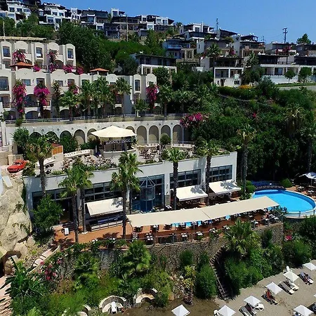 Hotel Middle Town 4*