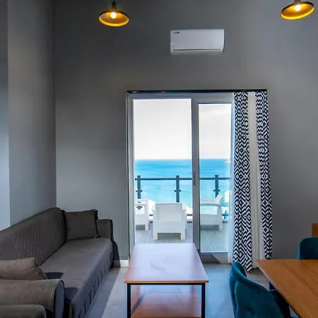 Hotel Middle Town 4*